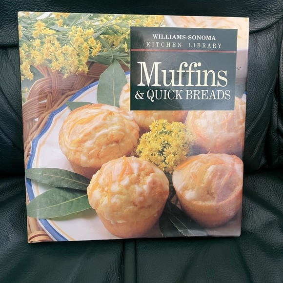 Vintage 90’s Williams-Sonoma Kitchen Library Muffins & Quick Breads - Picture 1 of 2